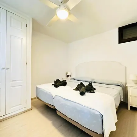 Bungamerica Playa Americas * 阿德耶